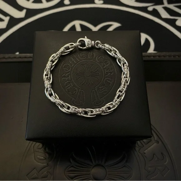 Chrome Hearts Classic Retro Clasp Bracelet - Picture 2 of 9